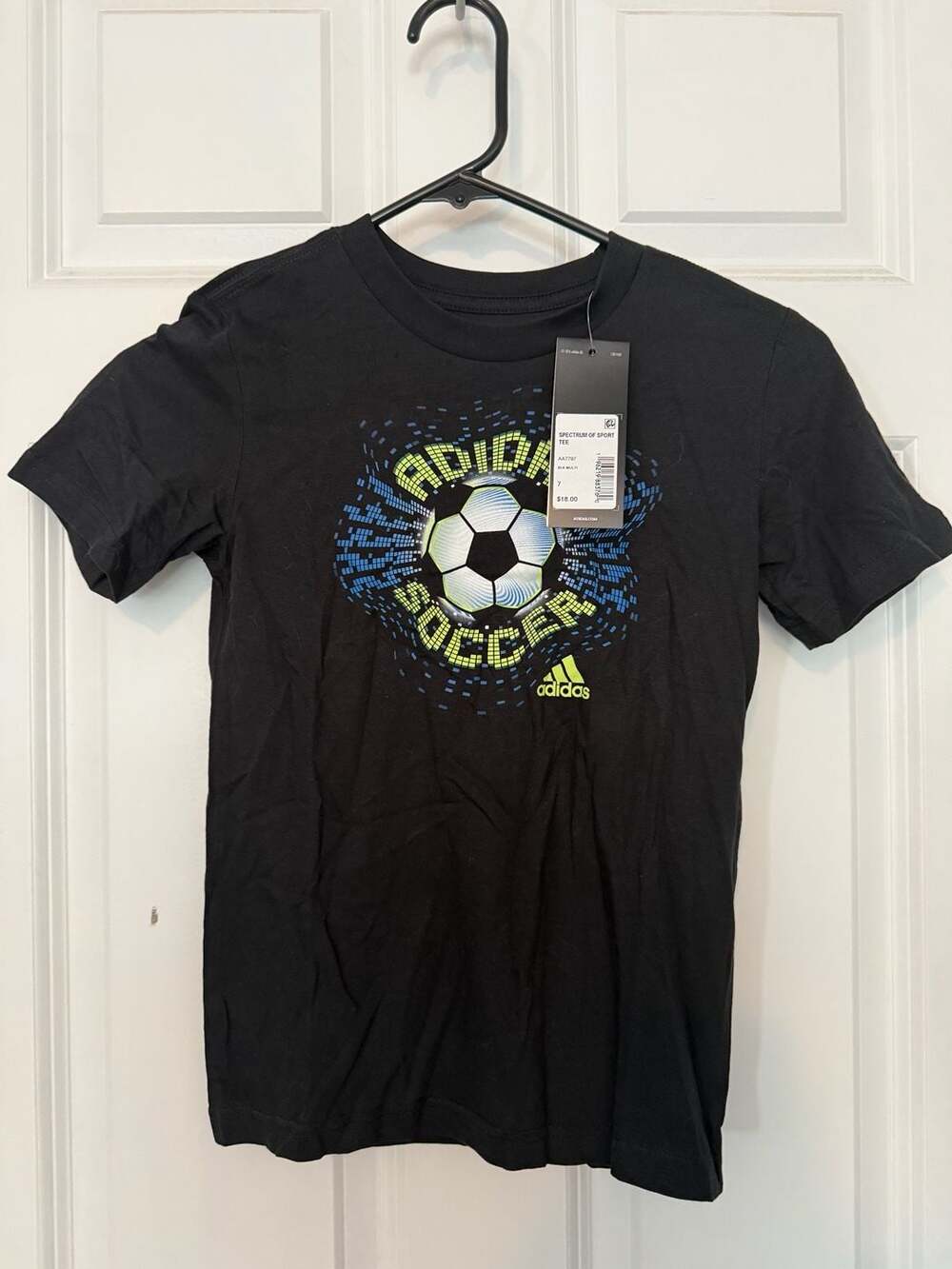 Adidas Spectrum Of Sport Tee Soccer Graphic Boys Size 7 Black T-Shirt NWT